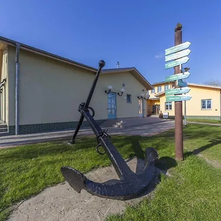 Centrum Zeglarskie Kempingowe * Štetín