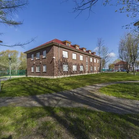 Centrum Zeglarskie Kempingowe * Щецин
