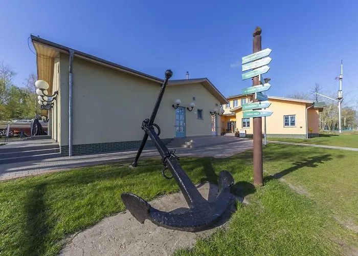 Centrum Zeglarskie Kempingowe * Estetino